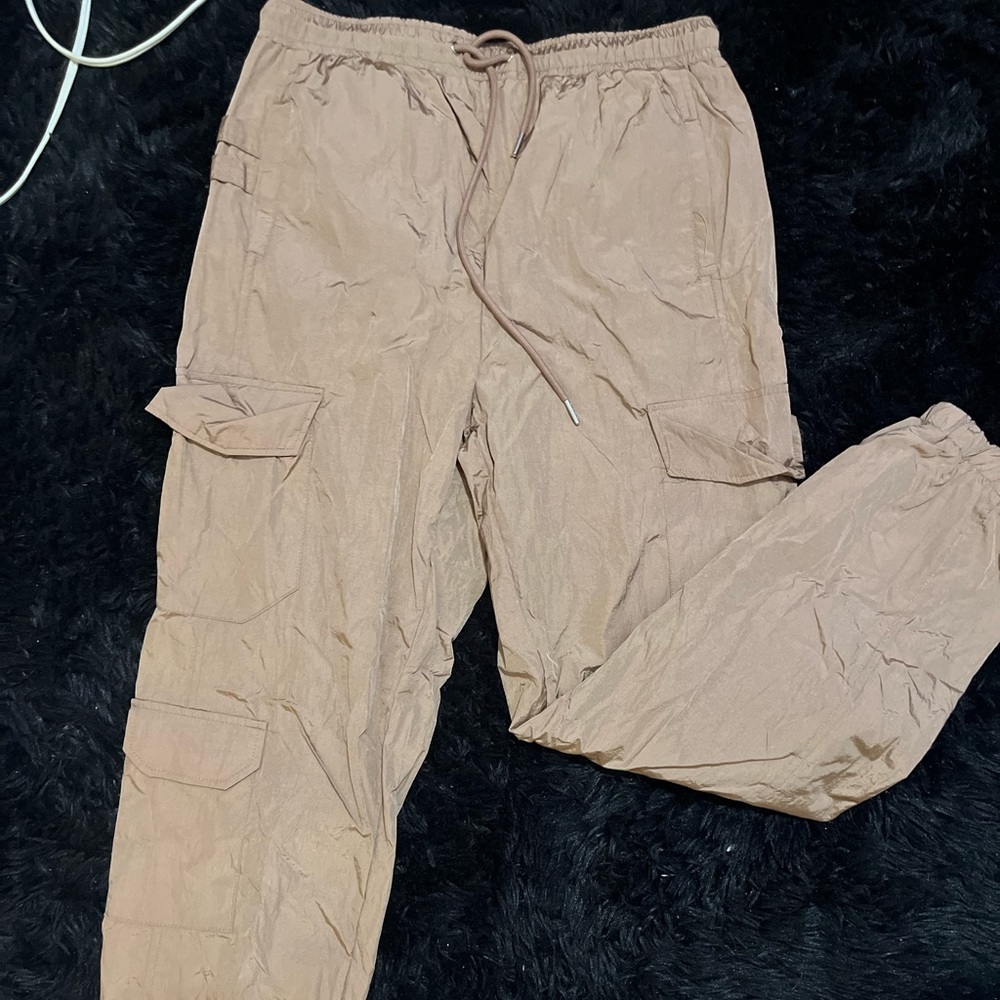 Forever 21 Brown Cargo Jogger Pant Size: Medium